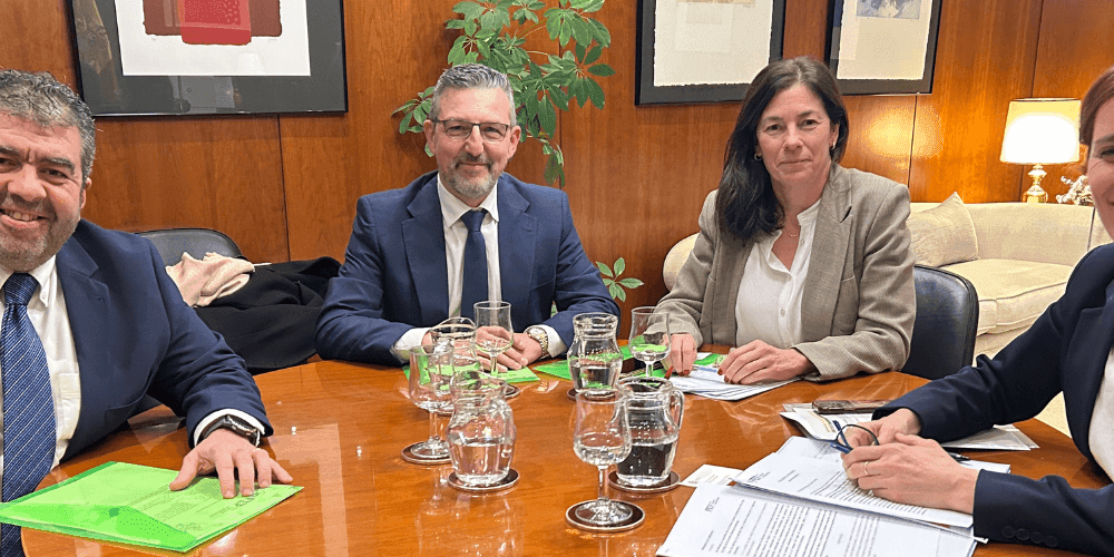 FORO-ESPANOL-DE-PACIENTES-MINISTRA-DE-SANIDAD-MONICA-GARCIA-REUNION-FEP